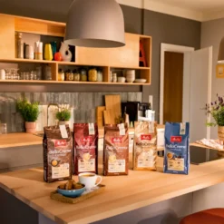 Melitta Kaffee BellaCrema LaCrema Ganze Bohne, Mittelstarke Kaffeebohnen, 8er Pack, 8 X 1000g 12 Melitta Kaffee BellaCrema LaCrema Ganze Bohne, Mittelstarke Kaffeebohnen, 8er Pack, 8 X 1000g -Haribo || Tassimo || Senseo Verkaufsgeschäft 250aa6c2240eecf61b42f27cb0e380c7