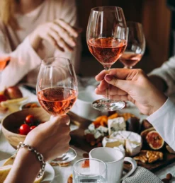 Ca Dei Frati Rosa Dei Frati Riviera Del Garda Classico DOC 2020 (1 X 0.75 L) -Haribo || Tassimo || Senseo Verkaufsgeschäft 68c1fdb97783ba6049fc27f52b57e567